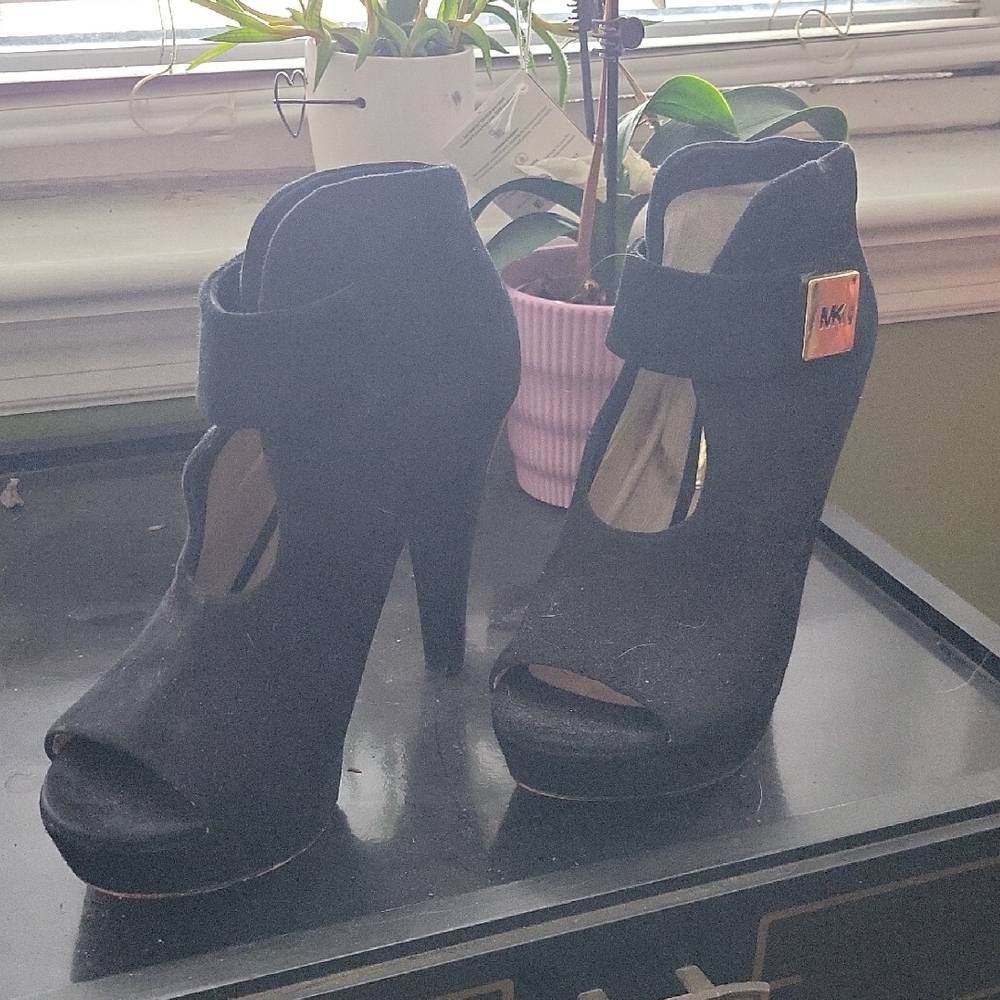 Michael Kors Black Peep Toe Heels